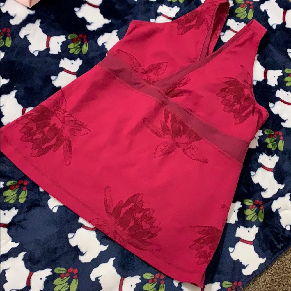 Lululemon tank top